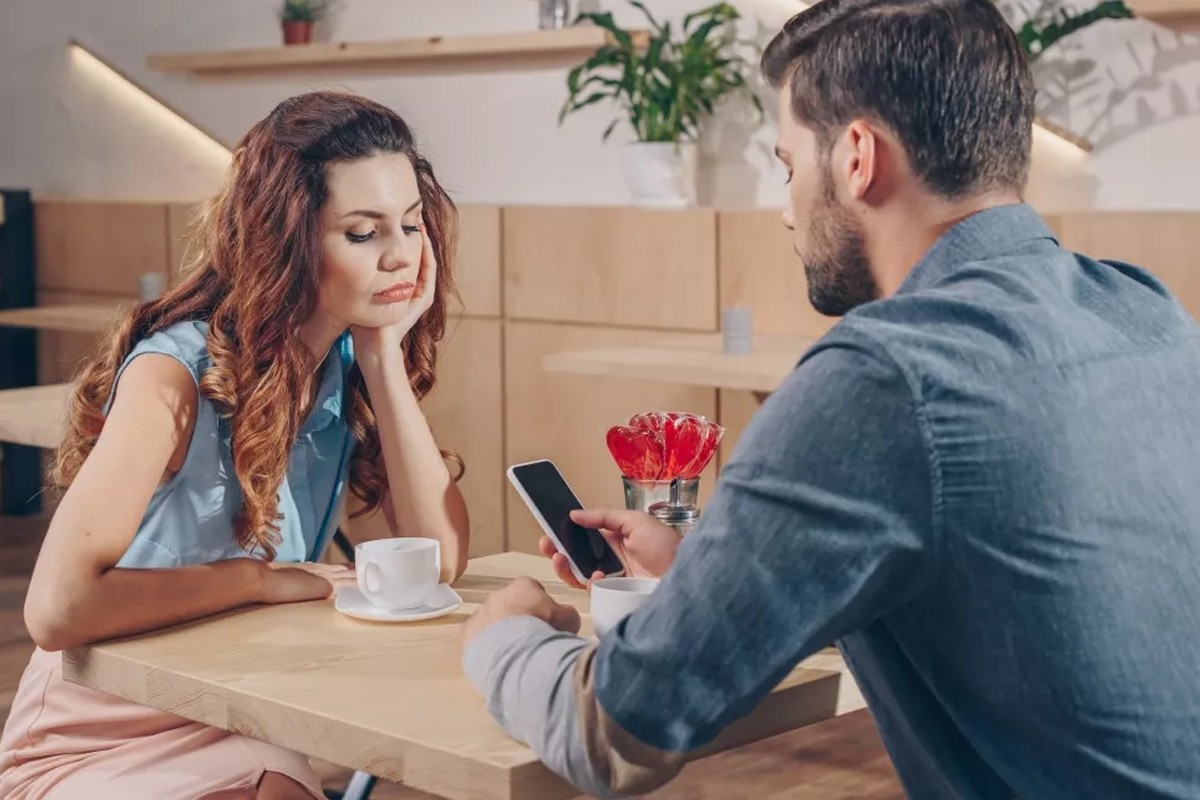İlişkilerde Erkeklerin Yarattığı 6 Sık Hata!