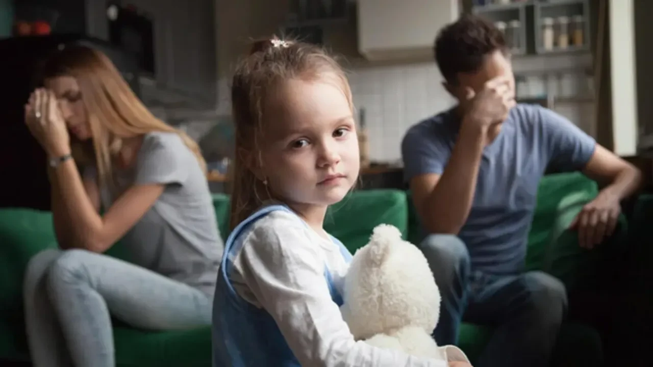 Çocuğa Boşanma Haberi Nasıl Verilir?