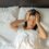 Gece yatakta uyuyamayan uyanık kişi, uykusuzluk insomnia